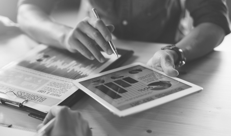 Mastering Fund Performance in Shifting Markets